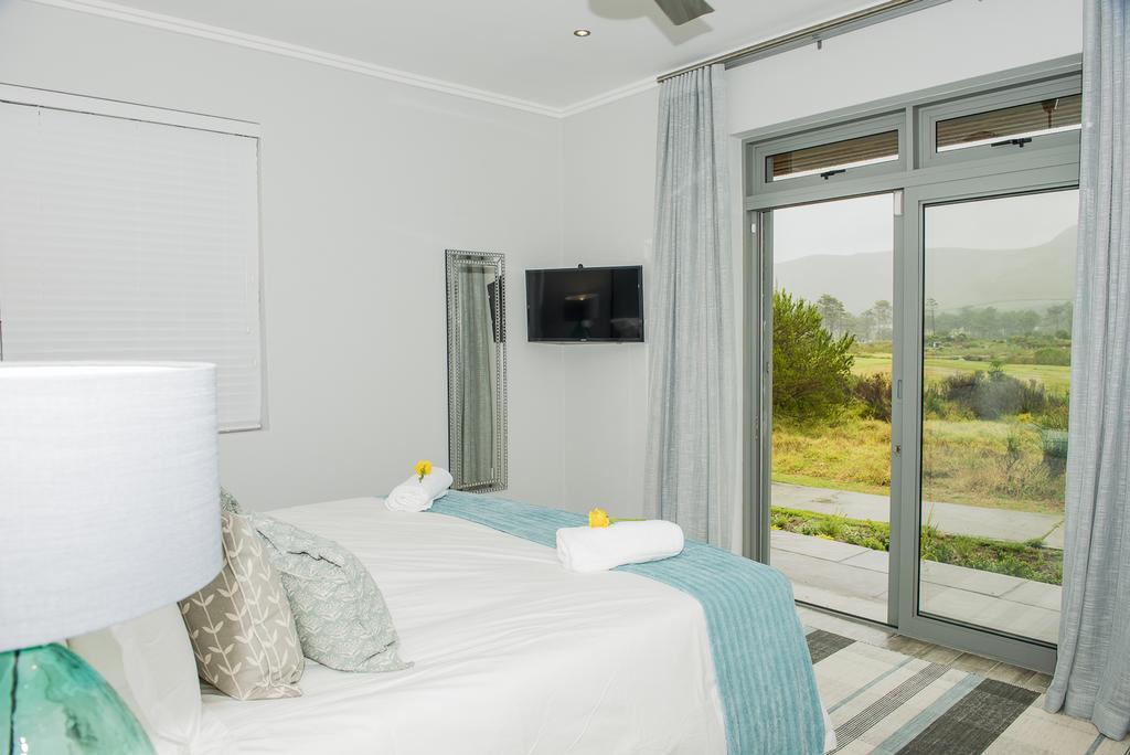 Fernkloof Fairways Villa เฮอร์มานุส ภายนอก รูปภาพ