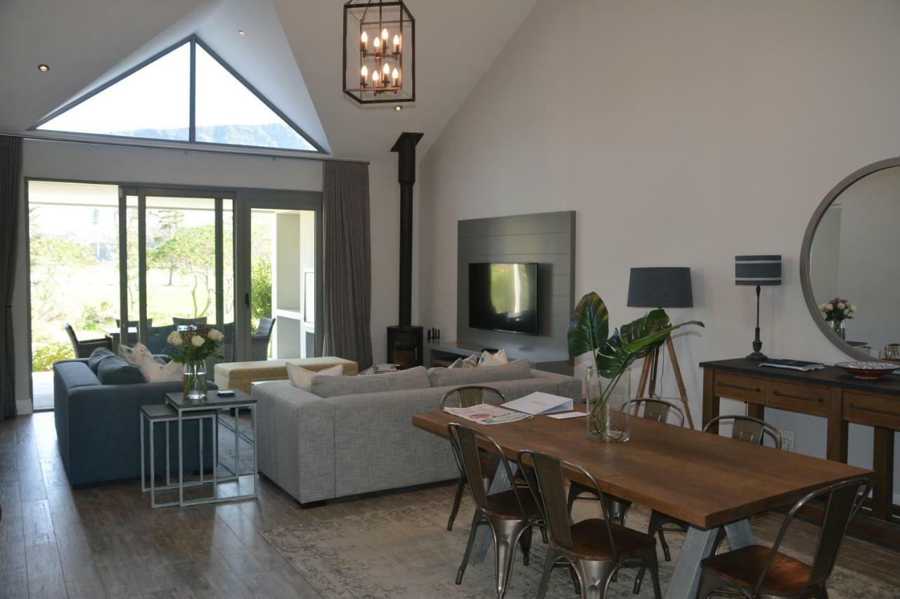 Fernkloof Fairways Villa เฮอร์มานุส ภายนอก รูปภาพ
